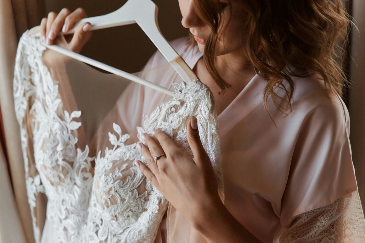 Best Places to Buy Wedding Dresses Online