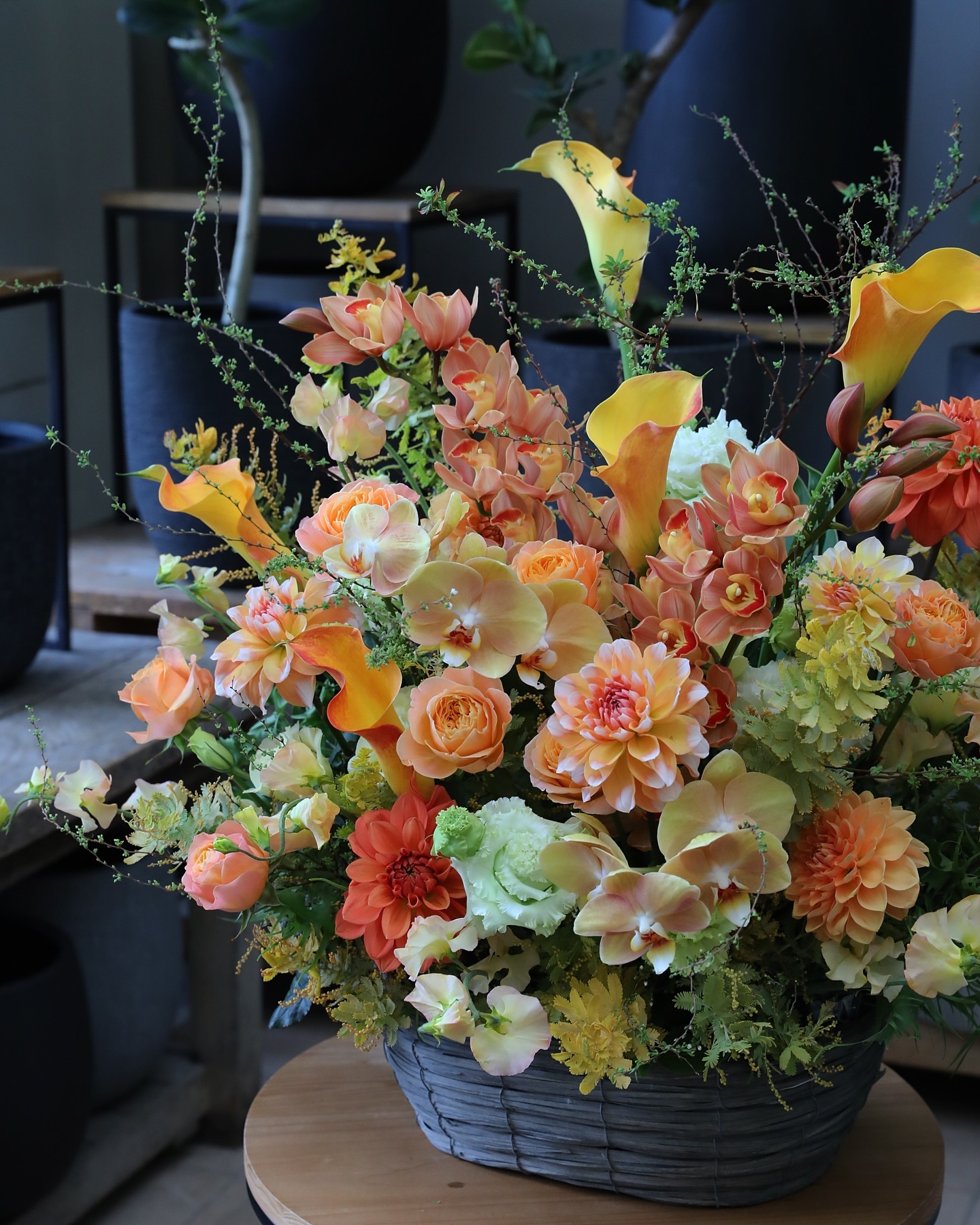 15 Creative Flower Arrangement Ideas - WithLoveLive