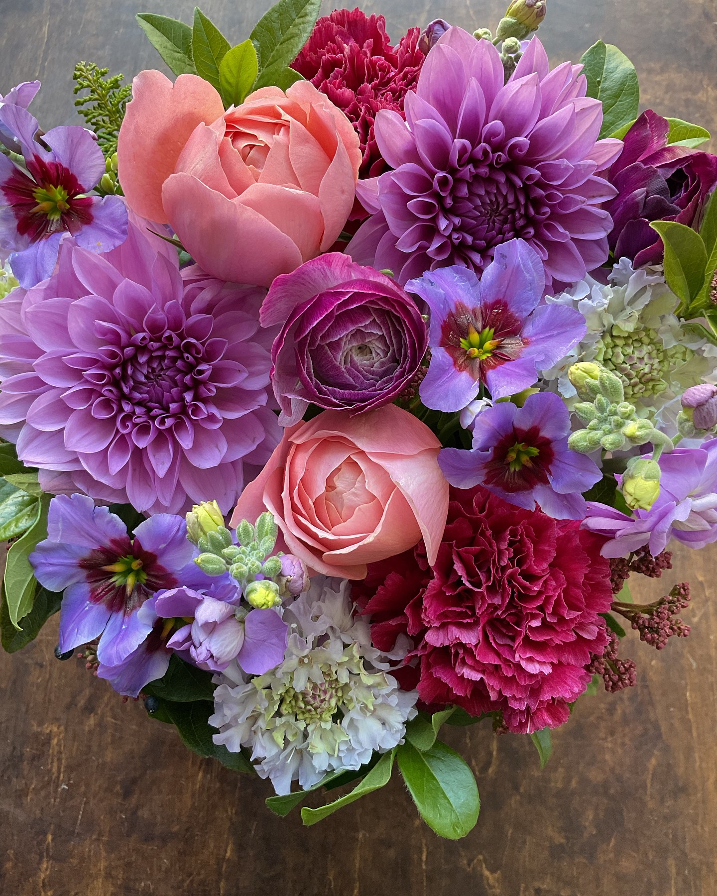 Glamorous and Stylish Arrangement