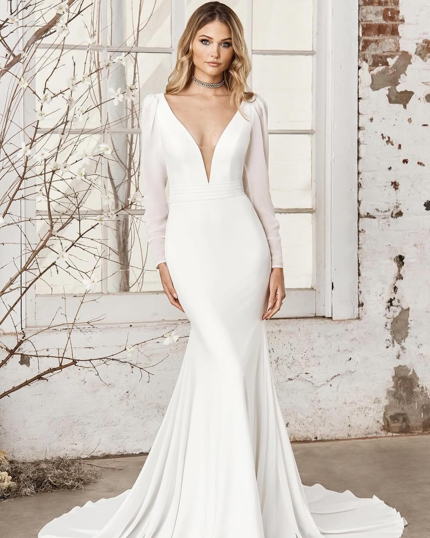 Simple Column Dress with Scoop Neck