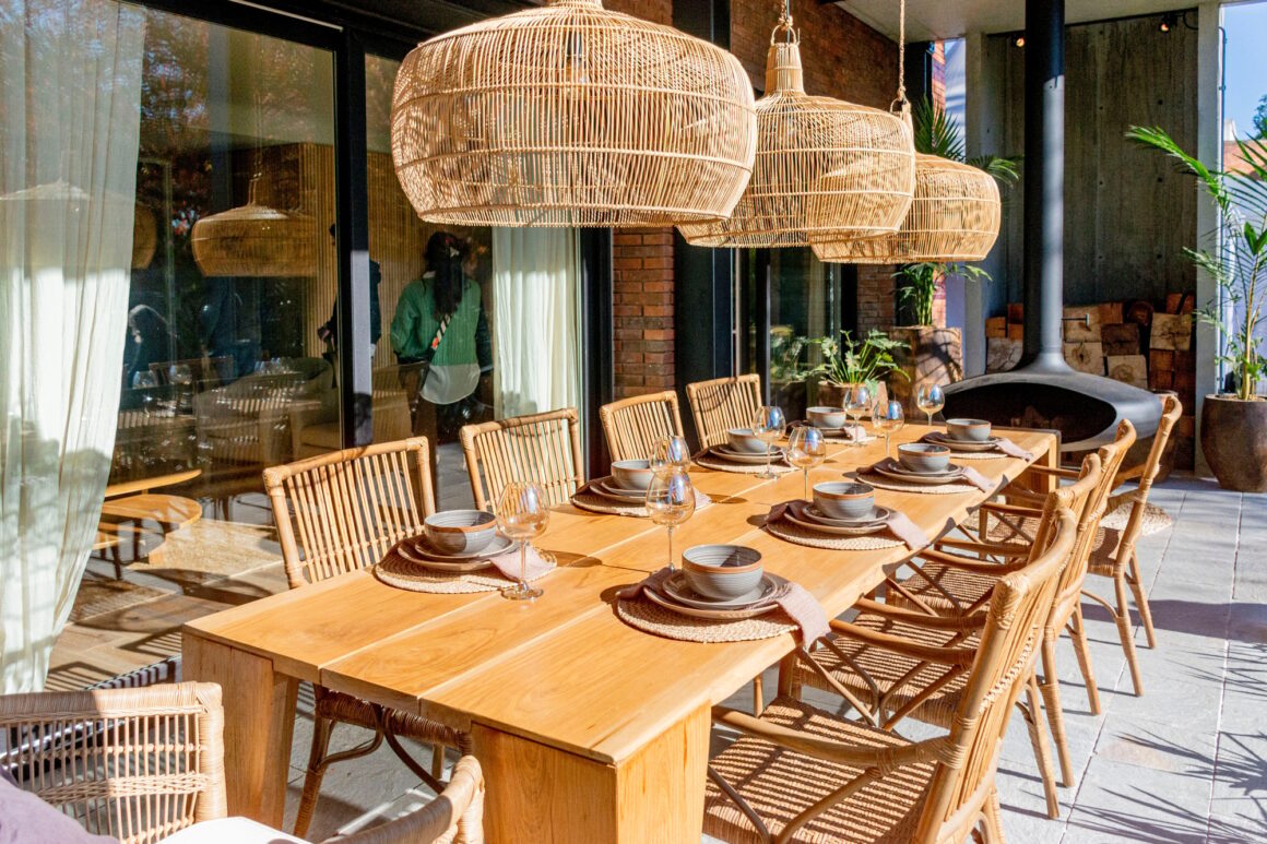 Exterior dinning room