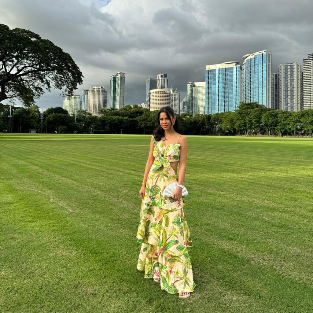 18 Elegant Tropical Wedding Guest Dress Ideas - WithLoveLive