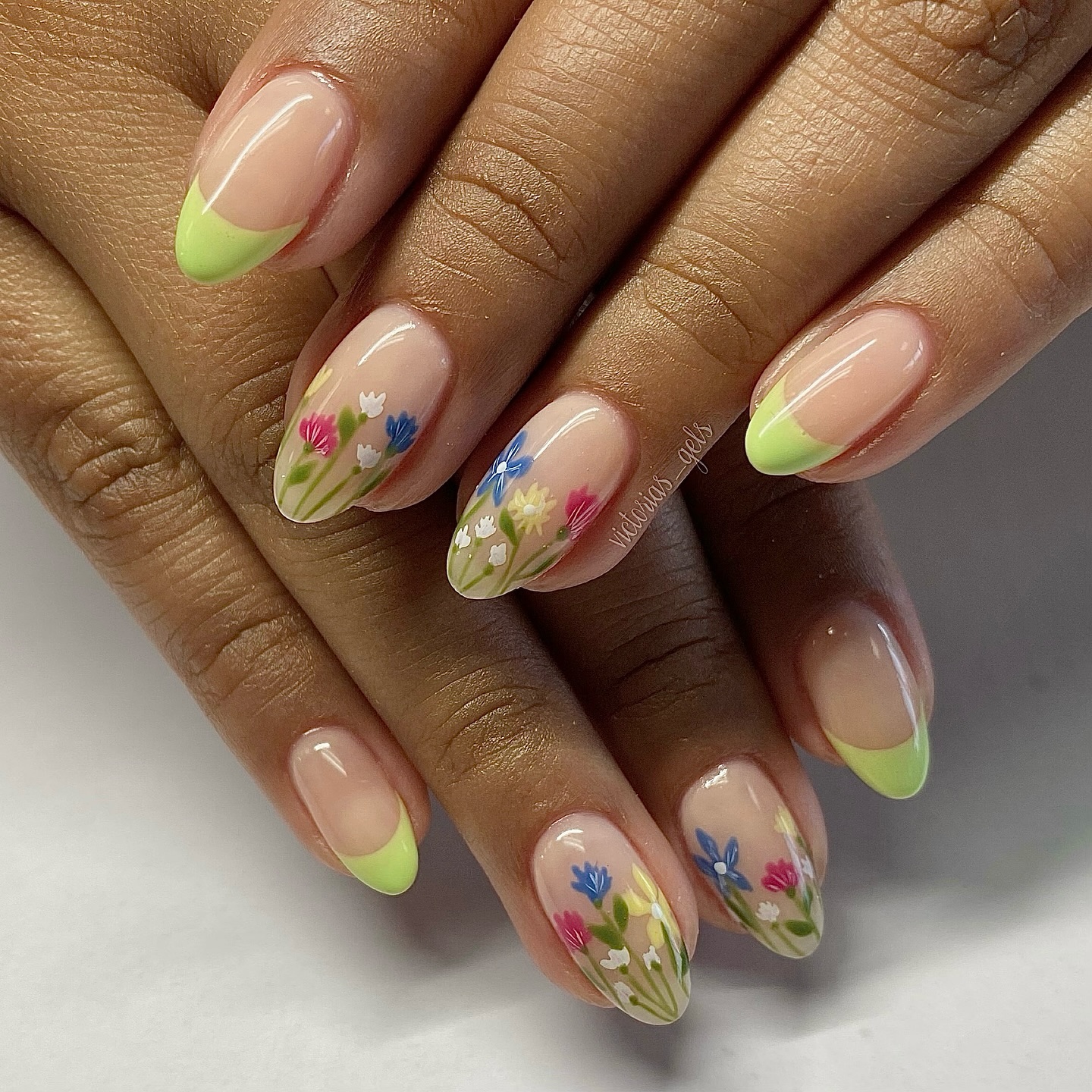 Pastel Floral Tips