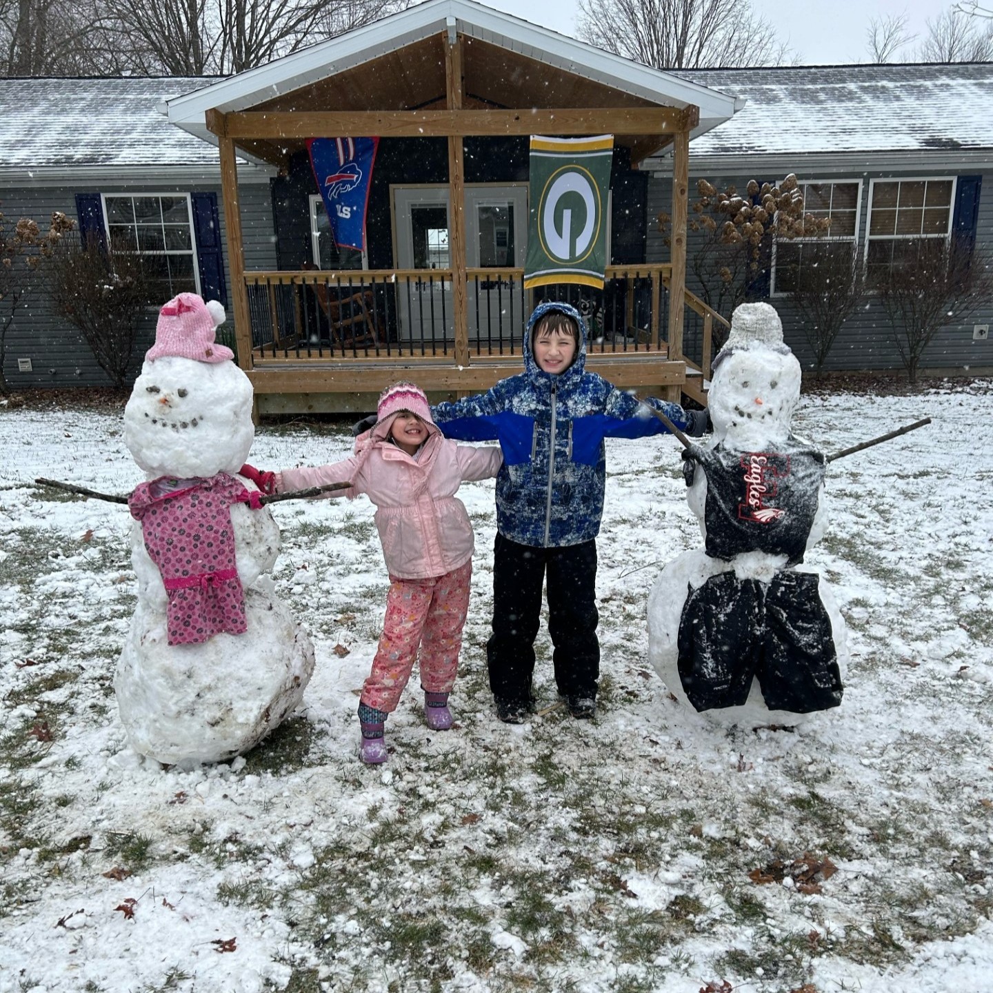 Snowman building contest