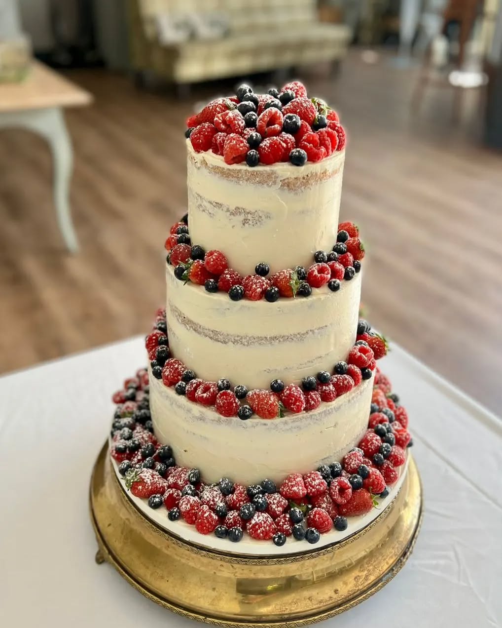 Naked Cake with Fresh Berries