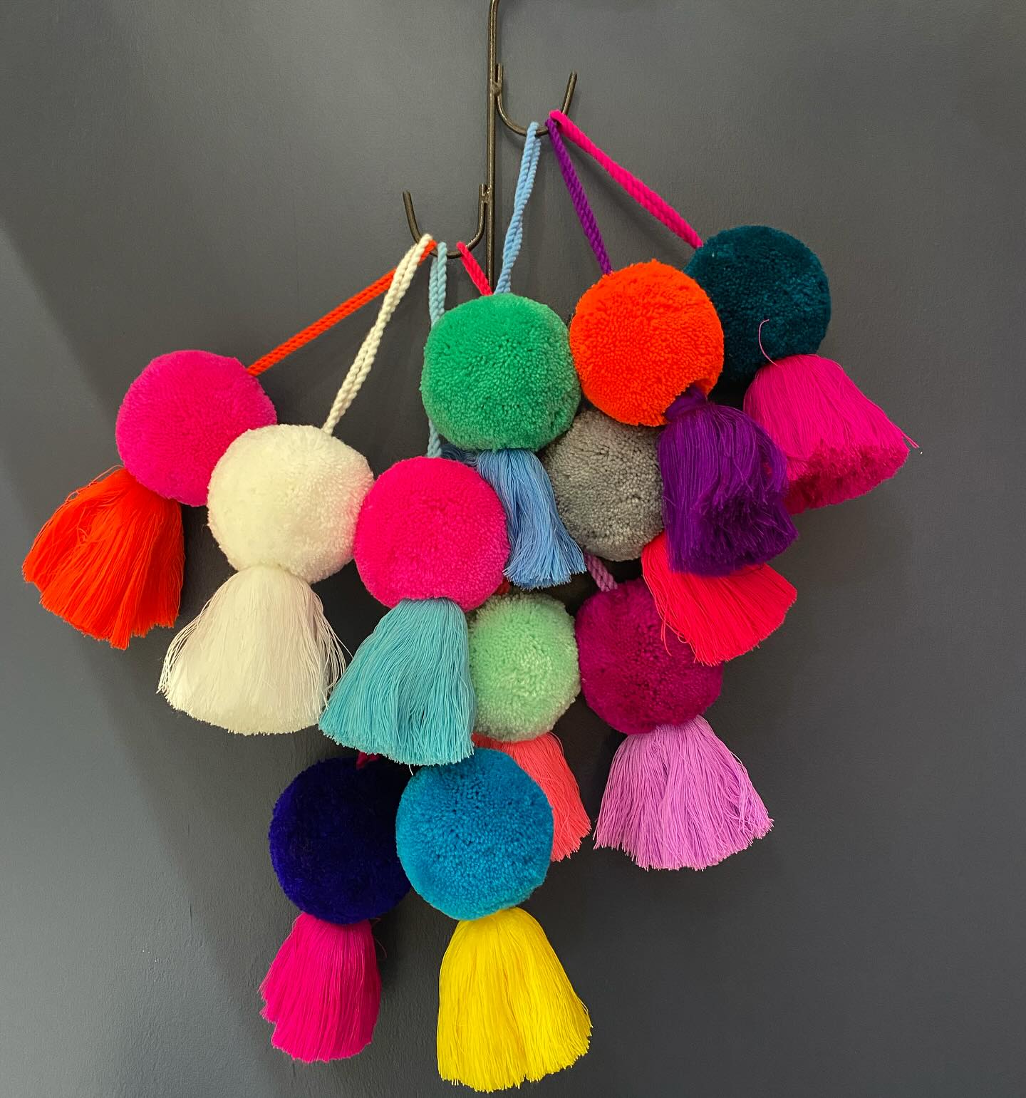 Pom Pom Garland