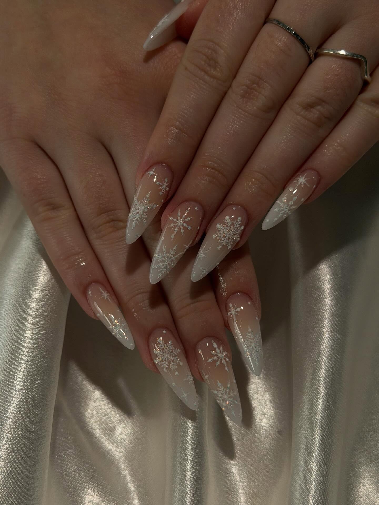 Frosted White Sparkle Winter Nails