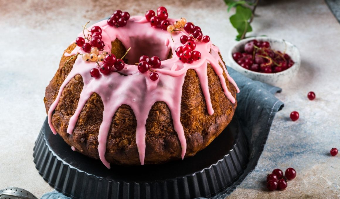 Bundt Cake Decorating Ideas