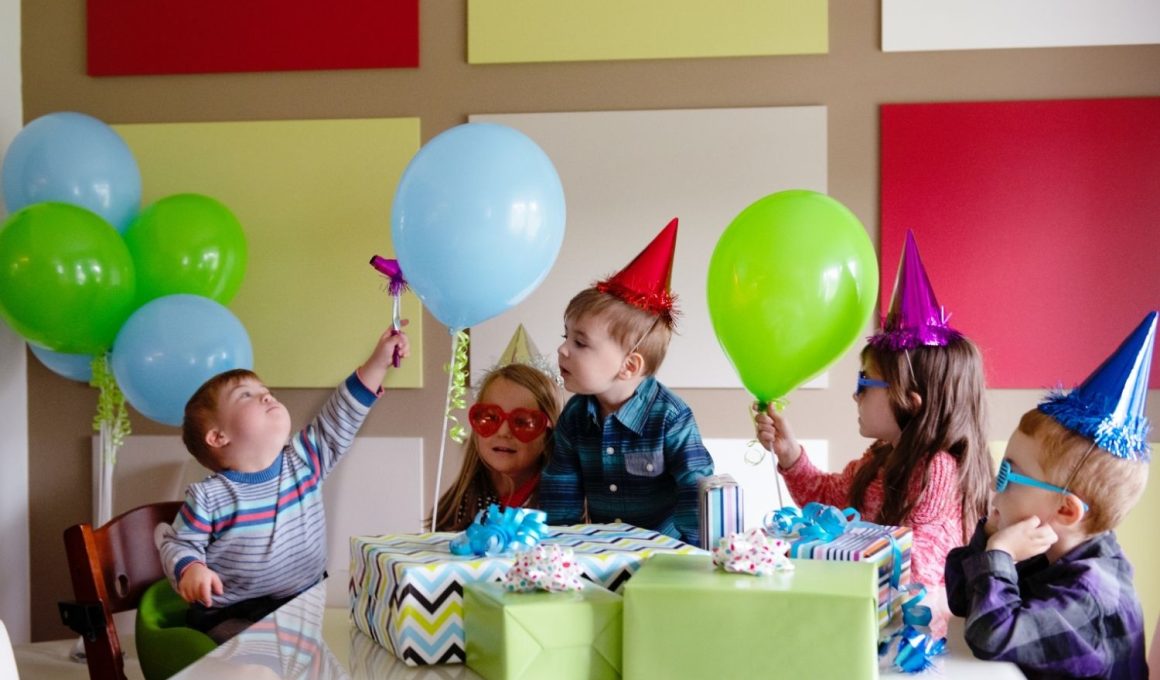 Dollhouse Birthday Party