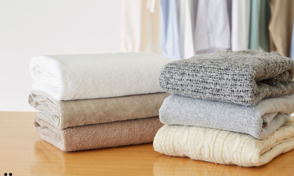 Neutral-Colored Outfit for Each Day