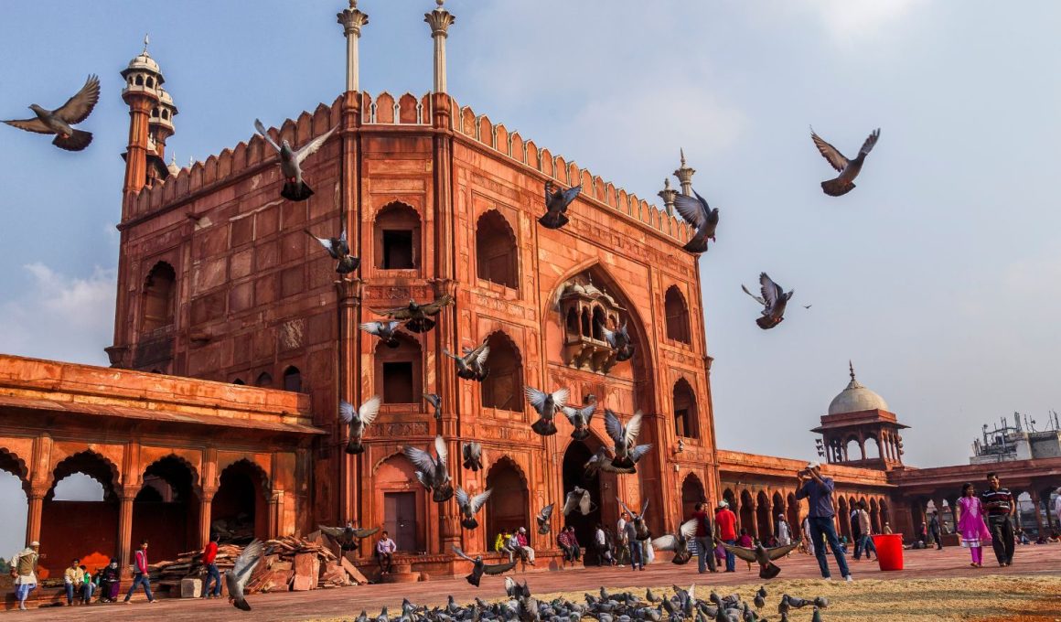 Popular Places To Visit In Delhi
