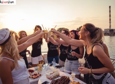 Friends-Themed Bachelorette Party Ideas