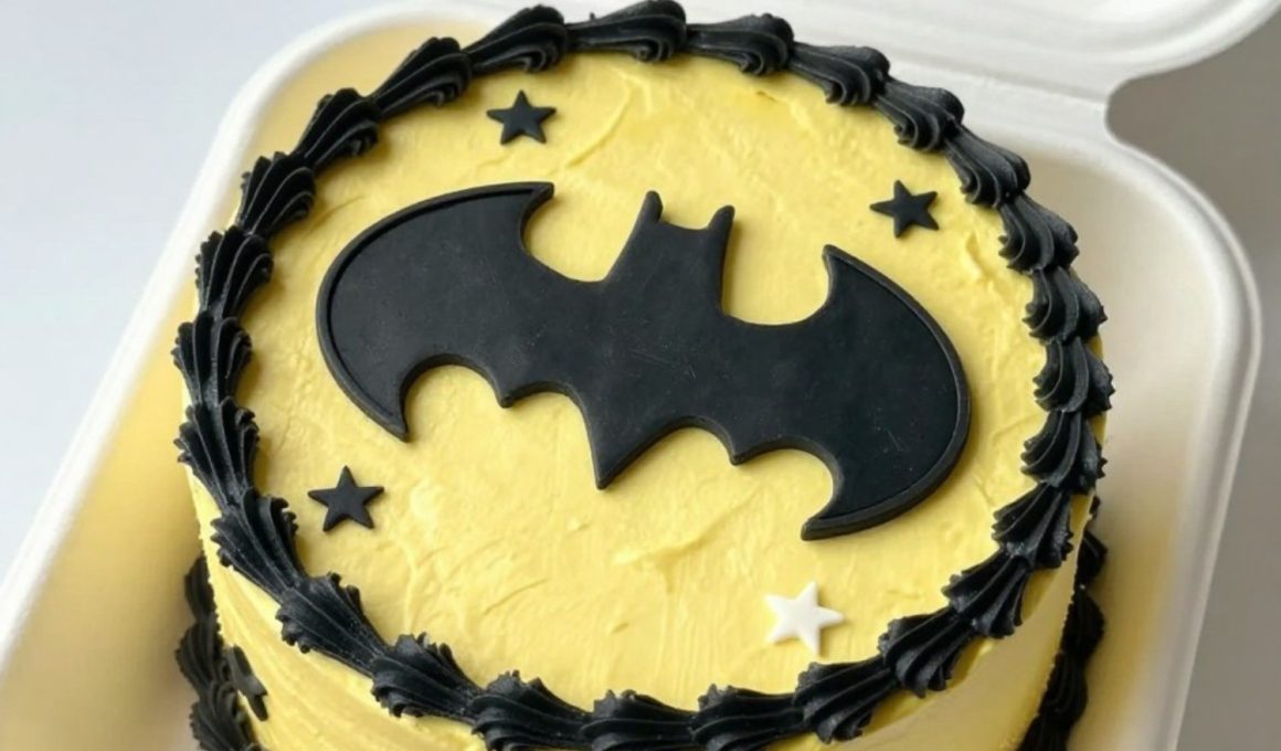 batman cake bento