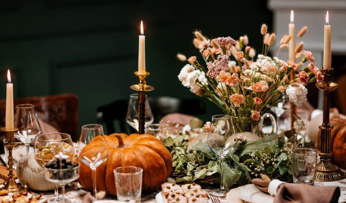 15 Cute Autumn Wedding Table Decor Ideas